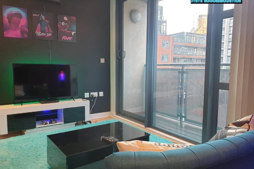 80S Retro 1Bed Studio Serviced Apartment Canary Wharf Perfect For Solo & Couple Travellers London Exterior foto