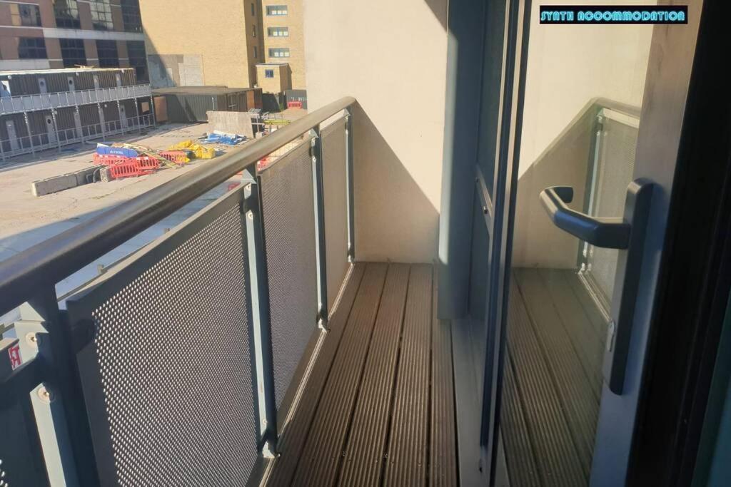 80S Retro 1Bed Studio Serviced Apartment Canary Wharf Perfect For Solo & Couple Travellers London Exterior foto
